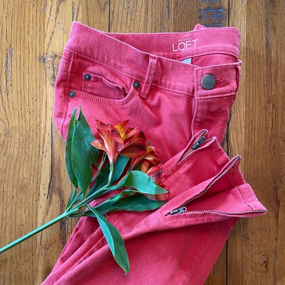 LOFT Denim - Women's Petite 4P Modern Skinny. Salmon color
